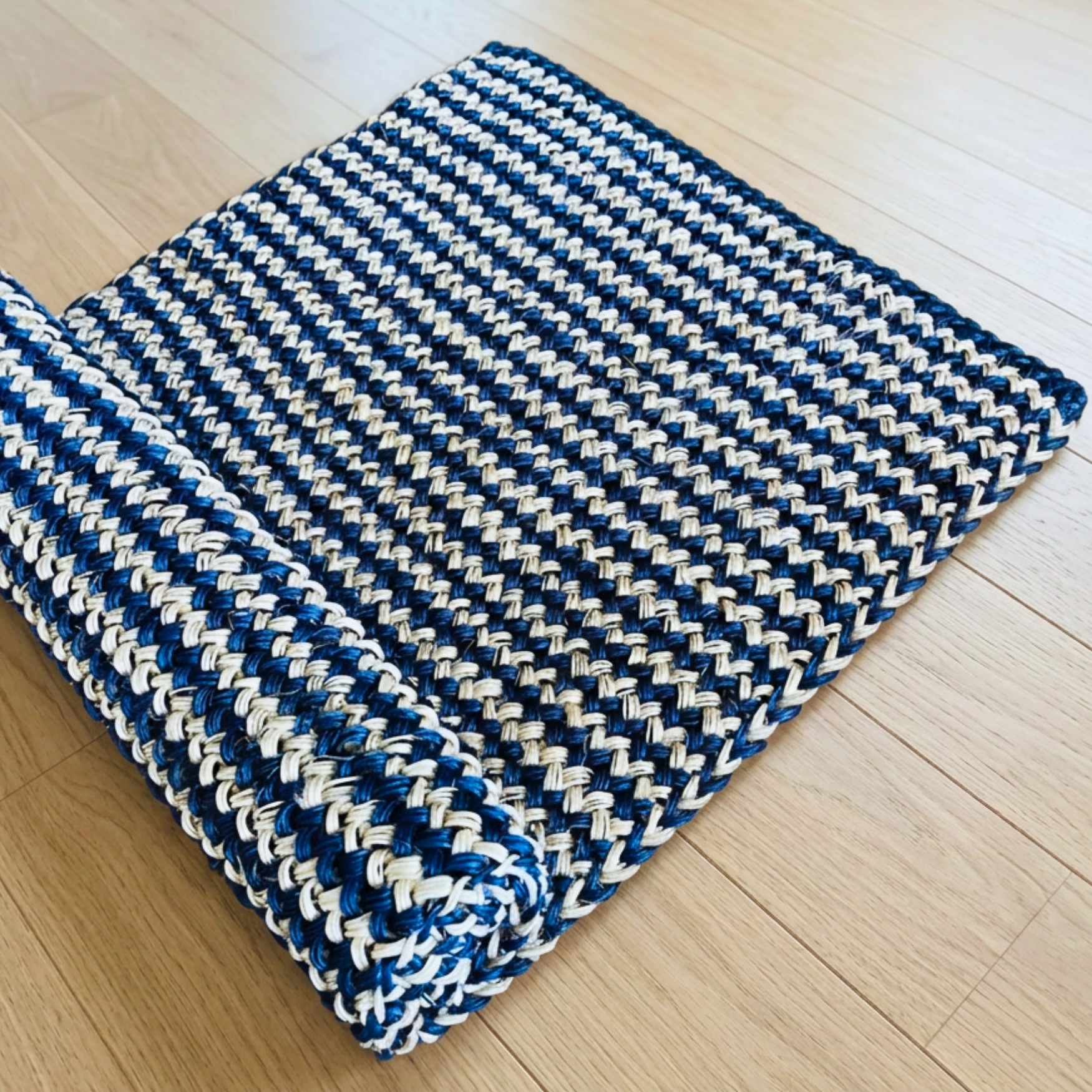nautic blue stripes rug