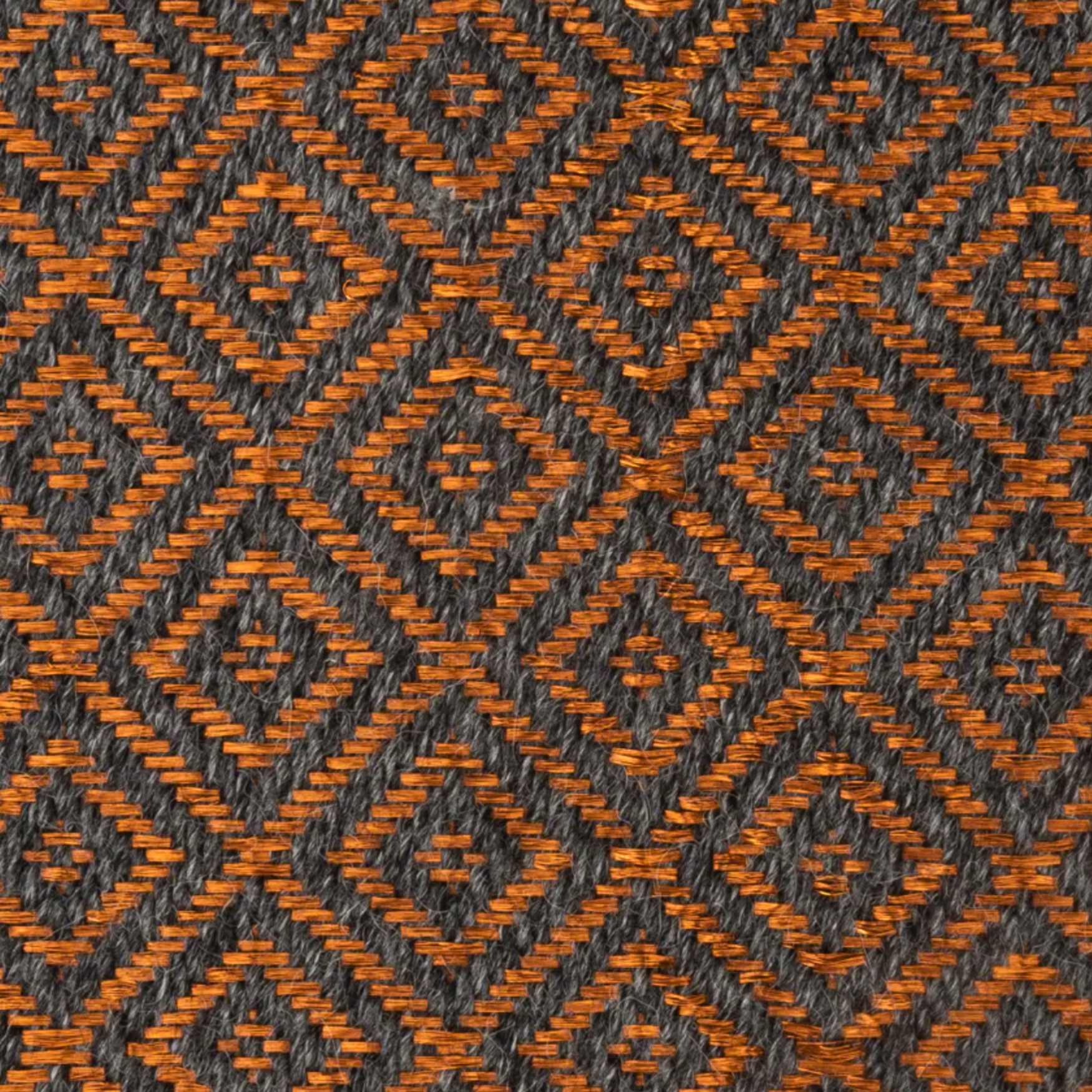 The Spun Copper & Fique Grid